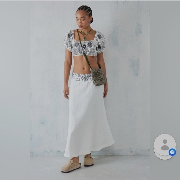 Free People Lotus Set in White Black Combo - Picture 3 of 6